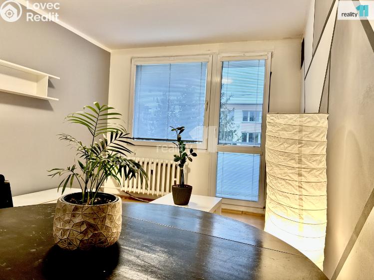 Pronájem bytu 2+KK Praha 12, K Vystrkovu č. 108