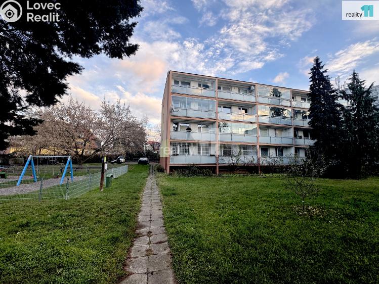 Pronájem bytu 2+KK Praha 12, K Vystrkovu č. 103