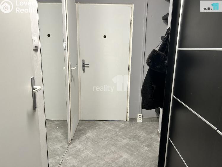 Pronájem bytu 2+KK Praha 12, K Vystrkovu č. 68