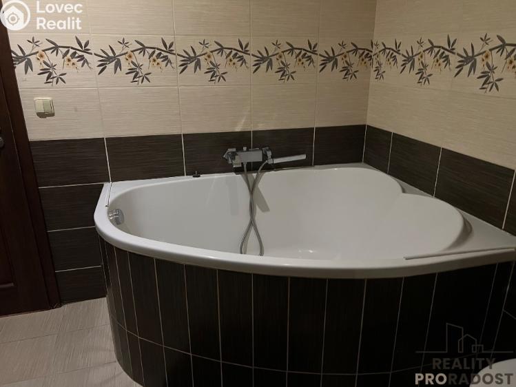 Prodej bytu 4+1 Ústí nad Labem, Dr. Horákové č. 7