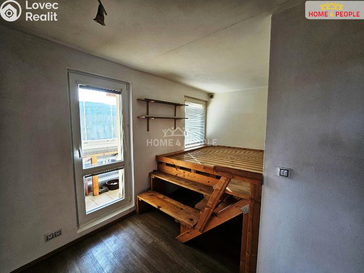 Pronájem bytu 3+1 Praha 5, Zahradníčkova č. 7