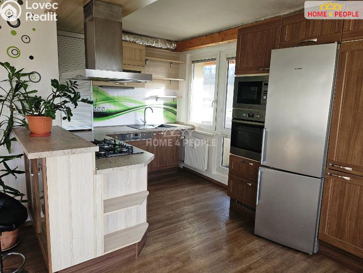 Pronájem bytu 3+1 Praha 5, Zahradníčkova č. 8