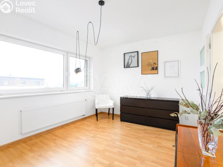 Pronájem rodinného domu Buštěhrad, Ořešín 956 č. 13