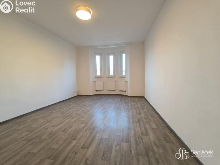 Pronájem bytu 3+1 Sokolov, Nádražní č. 16