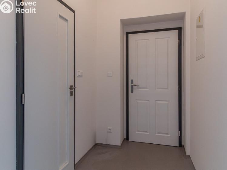 Pronájem bytu 1+KK Sušice, Hrádecká 493 č. 12