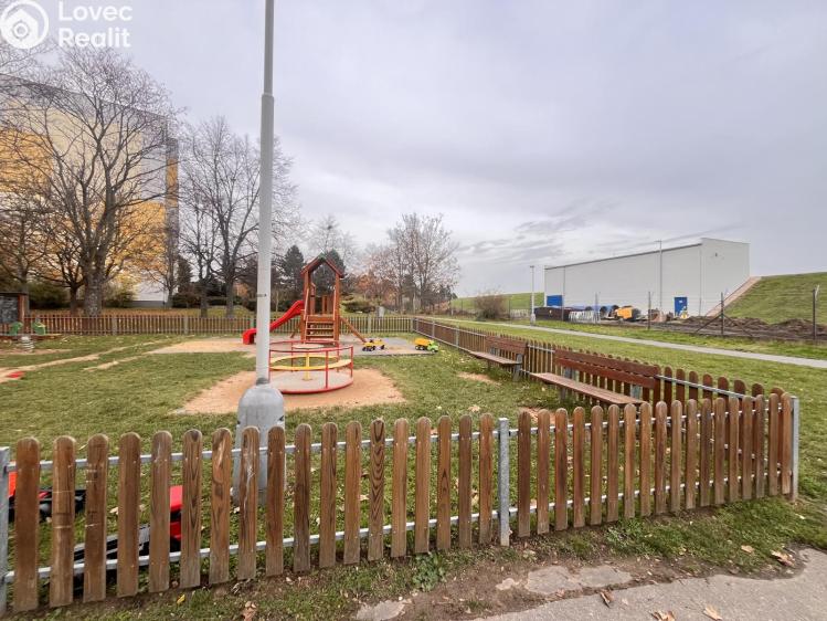 Pronájem bytu 3+KK Praha, Nechvílova č. 25