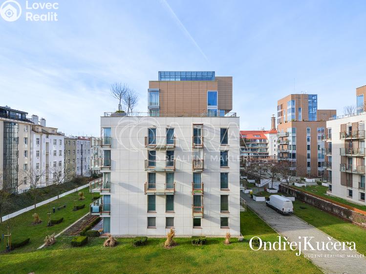 Pronájem bytu 2+KK Praha, Korunní 2569/108g č. 8