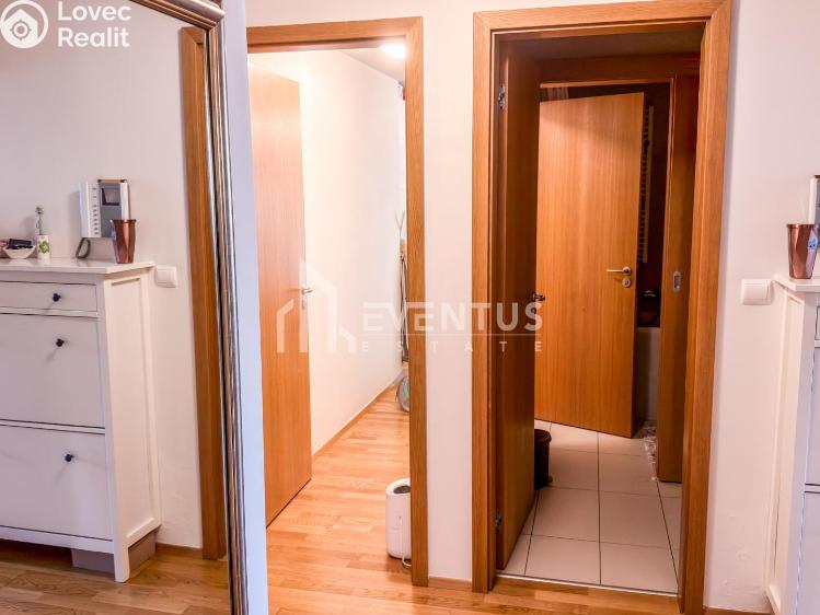 Pronájem bytu 3+KK Praha, Ke kapslovně 2855/3 č. 14