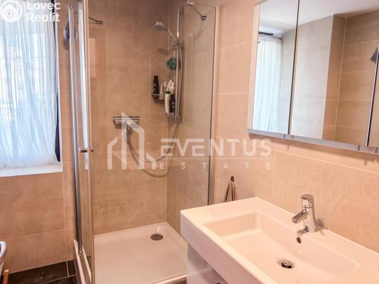 Pronájem bytu 3+KK Praha, Ke kapslovně 2855/3 č. 17