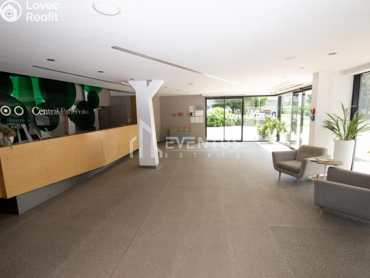 Pronájem bytu 3+KK Praha, Ke kapslovně 2855/3 č. 27