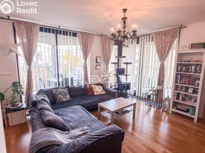 Pronájem bytu 3+KK Praha, Ke kapslovně č. 3