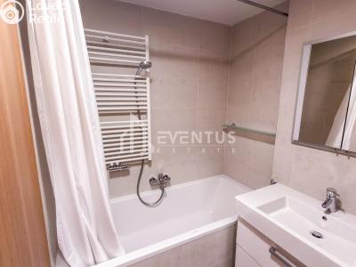 Pronájem bytu 3+KK Praha, Ke kapslovně č. 5