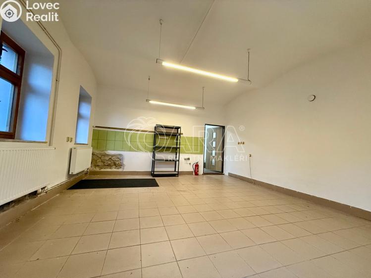 Pronájem obchodního prostoru Příbor, Místecká č. 4