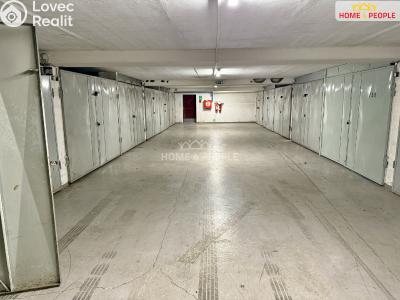 Prodej garáže Praha 13, Bašteckého č. 2