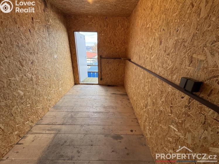 Pronájem skladového prostoru Praha, K Žižkovu 809/7 č. 10