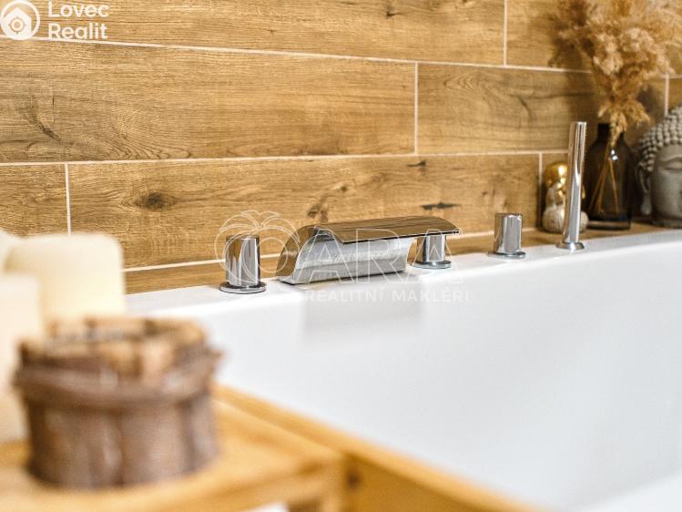 Prodej bytu 3+1 Ostrava, Antonína Poledníka 5/3 č. 36