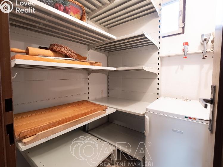 Prodej rodinného domu Milovice č. 10