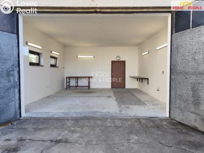 Pronájem skladového prostoru Praha-Březiněves, Vzdálená č. 1