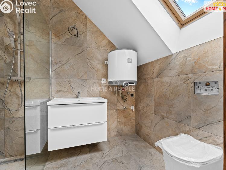 Pronájem bytu 2+KK Chrášťany č. 8