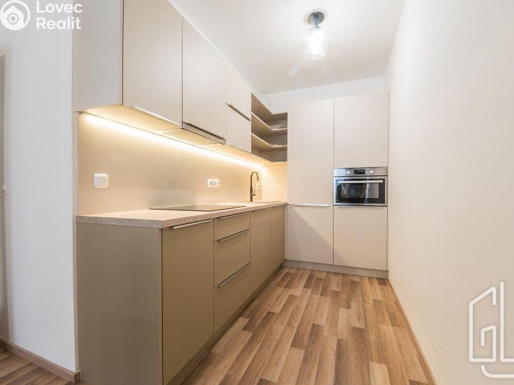 Pronájem bytu 2+KK Praha, Zvěřinova č. 5