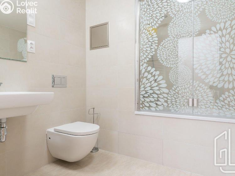 Pronájem bytu 2+KK Praha, Zvěřinova č. 7