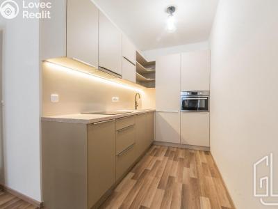 Pronájem bytu 2+KK Praha, Zvěřinova č. 5