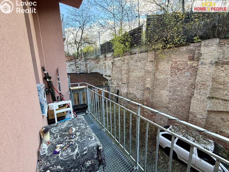 Pronájem bytu 3+KK Praha 8, Sokolovská č. 12