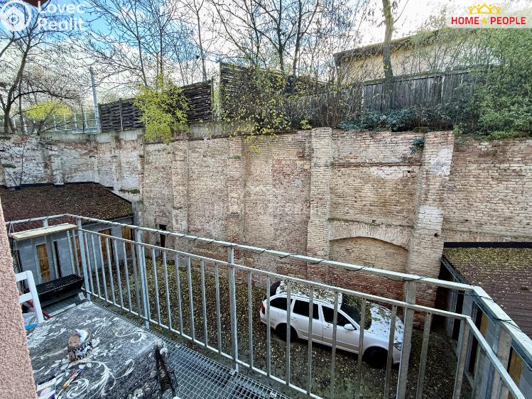 Pronájem bytu 3+KK Praha 8, Sokolovská č. 13