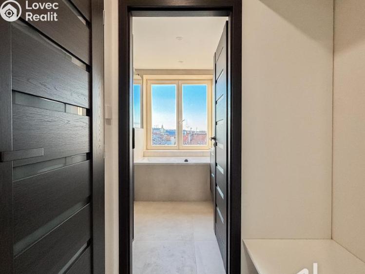 Pronájem bytu 2+KK Praha, Vinohradská 1420/33 č. 11