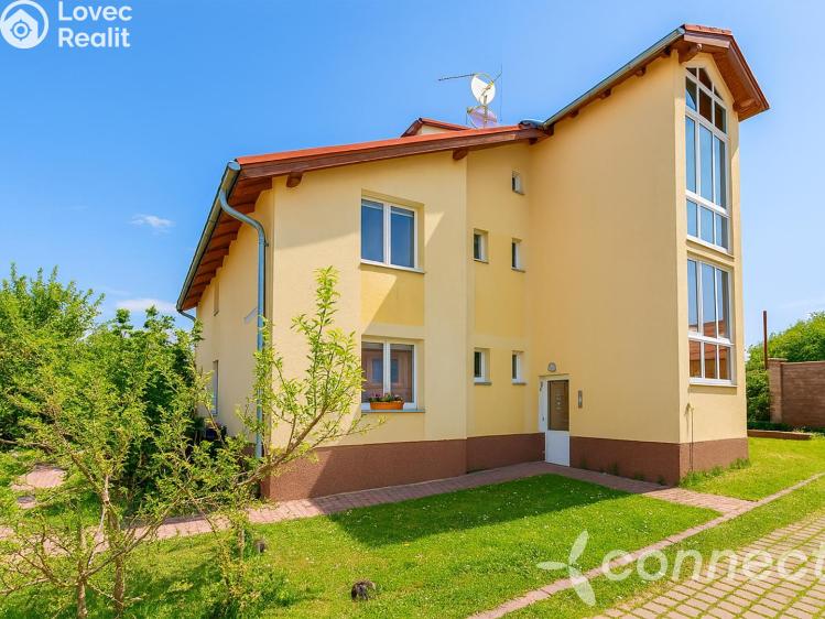 Prodej bytu 3+KK Hostivice, Unhošťská č. 18