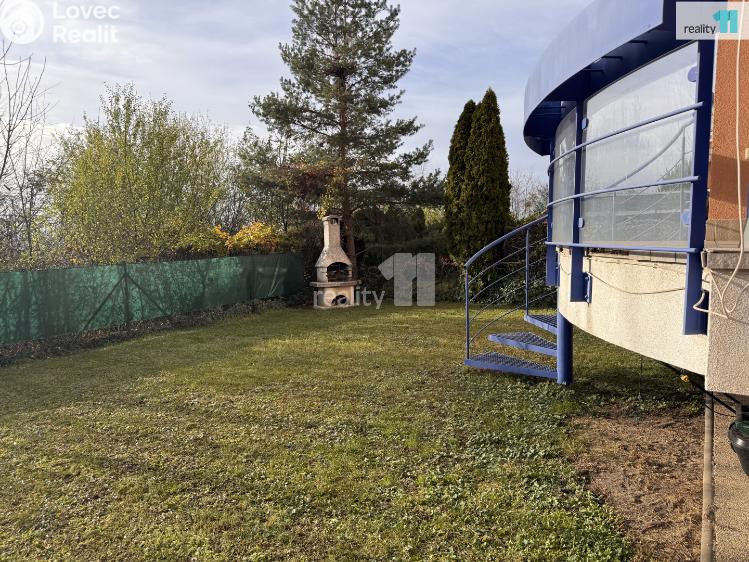 Pronájem bytu 1+KK Praha 8, Nad Okrouhlíkem č. 7