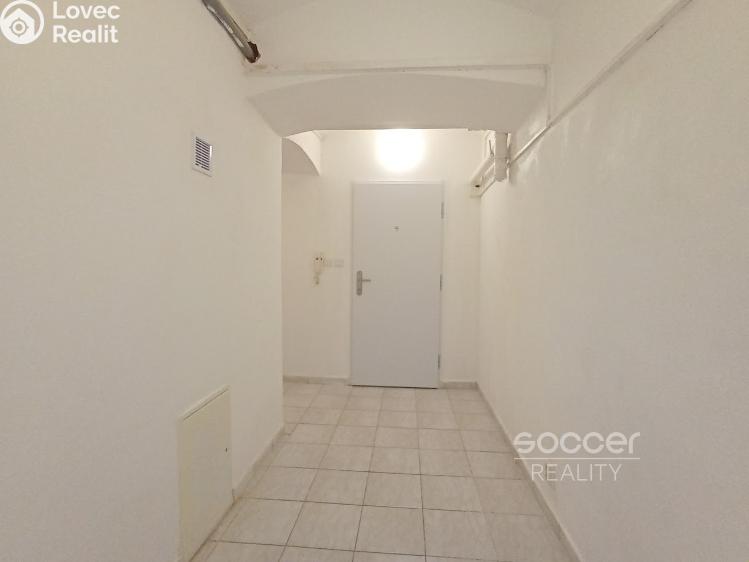 Pronájem kanceláře Praha, Kamenická č. 9