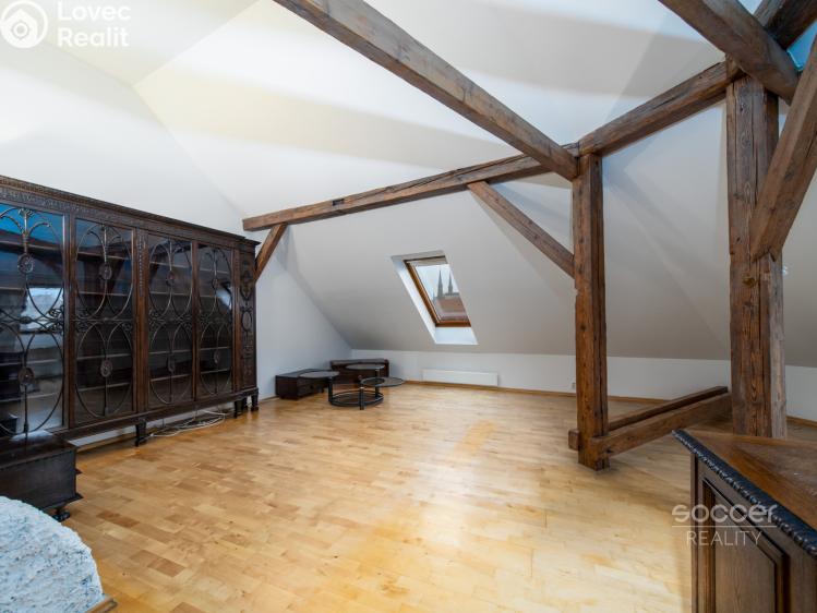 Pronájem bytu 4+KK Praha, Dukelských hrdinů č. 8