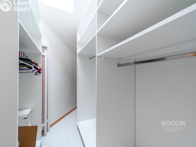 Pronájem bytu 4+KK Praha, Dukelských hrdinů č. 15