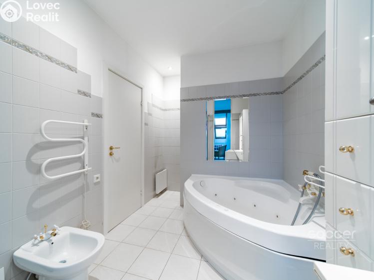 Аренда квартиры 4+KK Praha, Dukelských hrdinů č. 16