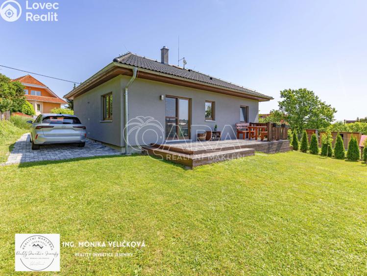 Prodej rodinného domu Dolní Lhota, Na Předměstí 470 č. 7