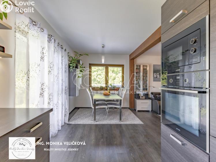 Prodej rodinného domu Dolní Lhota, Na Předměstí 470 č. 11