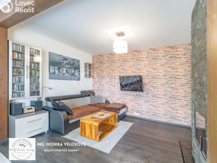 Prodej rodinného domu Dolní Lhota, Na Předměstí 470 č. 12