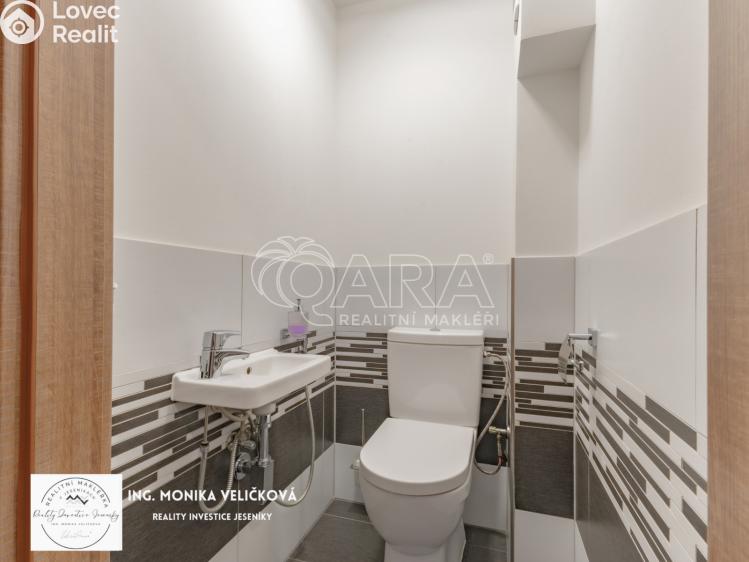 Prodej rodinného domu Dolní Lhota, Na Předměstí 470 č. 20