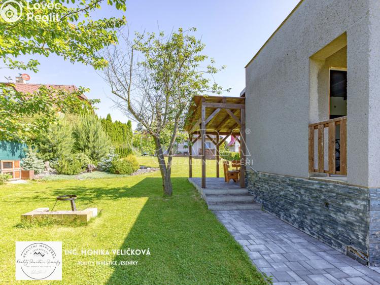 Prodej rodinného domu Dolní Lhota, Na Předměstí 470 č. 37