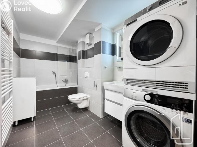 Prodej bytu 4+KK Praha, Kutrovická 1722/4 č. 12