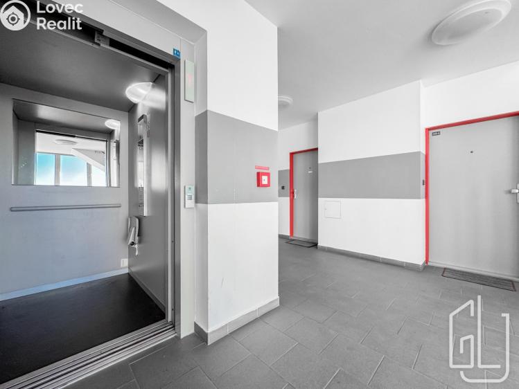 Prodej bytu 4+KK Praha, Kutrovická 1722/4 č. 15