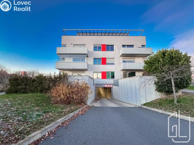 Prodej bytu 4+KK Praha, Kutrovická 1722/4 č. 18