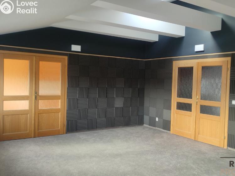 Pronájem bytu 3+1 Velké Meziříčí, Pod Hradbami č. 2