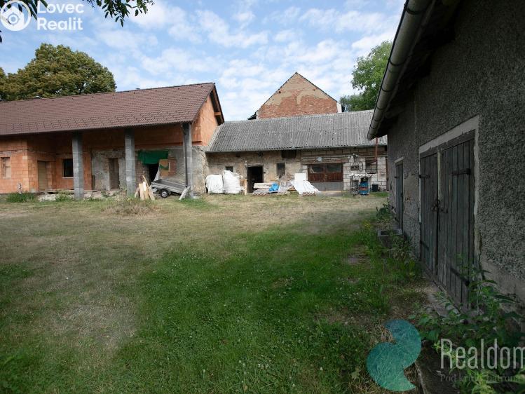 Продаж сімейного будинку Mrač č. 12