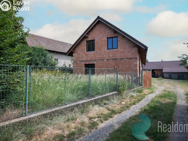 Продаж сімейного будинку Mrač č. 14