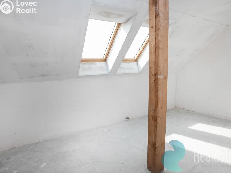 Продаж сімейного будинку Mrač č. 18