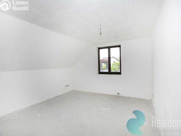 Продаж сімейного будинку Mrač č. 20