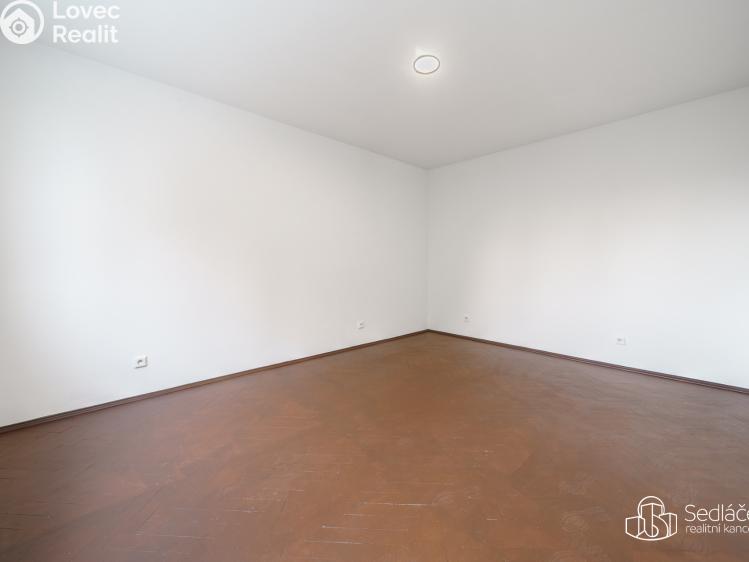 Prodej bytu 3+1 Sokolov, Slavíčkova č. 32