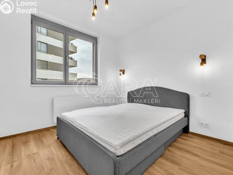 Pronájem bytu 2+KK Praha, Kačírkova 1016/15 č. 7